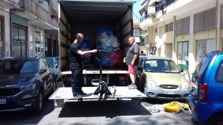 Η ομάδα “Ολοι μαζί για την Κέρκυρα” έκανε την πρώτη της αποστολή ρούχων για ανακύκλωση