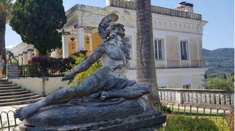 Στην Αθήνα εντοπίστηκε το βέλος που λείπει από το θρυλικό άγαλμα του Αχιλλέα στην Κέρκυρα
