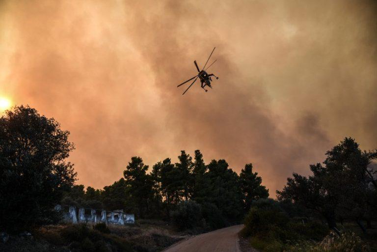 Εύβοια | Ανεξέλεγκτη μαίνεται η φωτιά – Εκκενώθηκαν χωριά – Συνεχής ενημέρωση Τσίπρα (videos+photos)