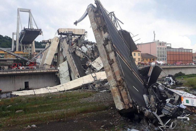 Ιταλία | Παγκόσμιος θρήνος για τα 35 θύματα από κατάρρευση γέφυρας στη Γένοβα (videos+photos)