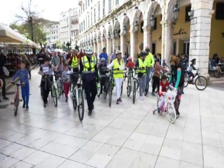 Κέρκυρα | Έστειλαν -και φέτος- το μήνυμά τους οι ποδηλάτες του νησιού (video)