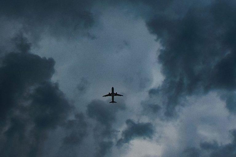 Τρόμος σε πτήση από Αθήνα στη Λήμνο – Επιβάτες λιποθύμησαν από τον φόβο και τις αναταράξεις