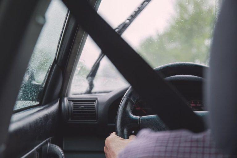 Ανανεώνουν διπλώματα οδήγησης σε 95χρονους – «Κινδυνεύει η ζωή μας»