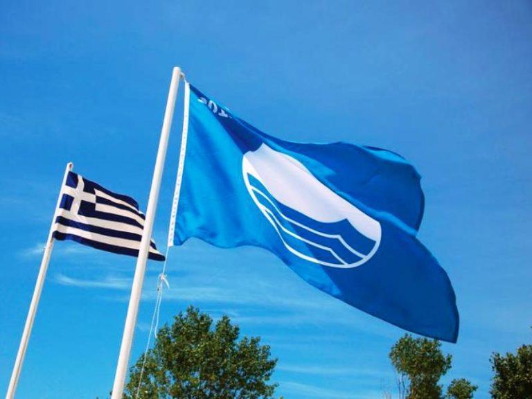 Ζάκυνθος | Σοκ από την εντολή απόσυρσης όλων των “Γαλάζιων Σημαιών” του νησιού λόγω λυμάτων