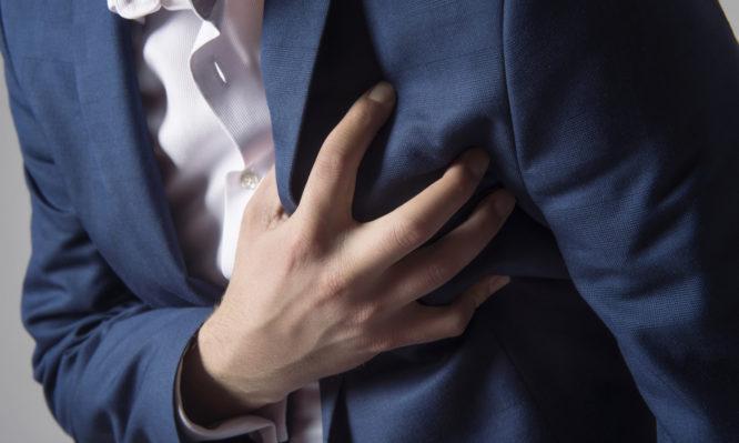 Έντεκα συμπτώματα προβλήματος στην καρδιά που απαγορεύεται να αγνοήσετε
