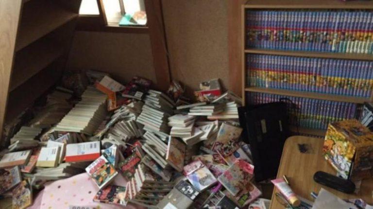 Ο σεισμός αποκάλυψε στη μητέρα της, μια απίστευτη συλλογή που έκρυβε στο δωμάτιο της! (photos)