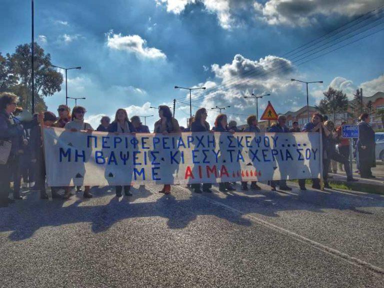 Τώρα: Διαμαρτυρία των κάτοικων της Λευκίμμης στα γραφεία της ΠΙΝ και αποκλεισμός του δρόμου(photos-video)
