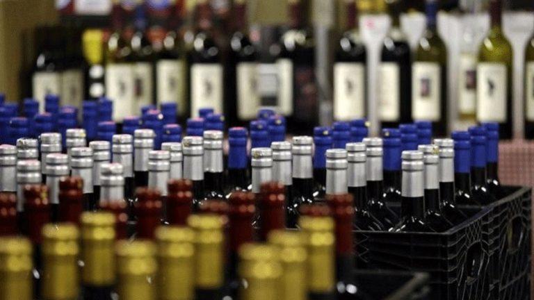 Περισσότερα από 12.880 λίτρα αλκοολούχων ποτών κατασχέθηκαν από την ΑΑΔΕ και στην Κέρκυρα μεταξύ άλλων, κατά την περίοδο του Πάσχα
