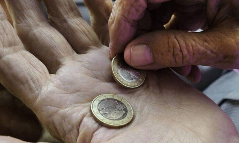 Στοιχεία – ΣΟΚ: 4 στους 10 Έλληνες ζουν με ετήσιο εισόδημα 5.000 ευρώ