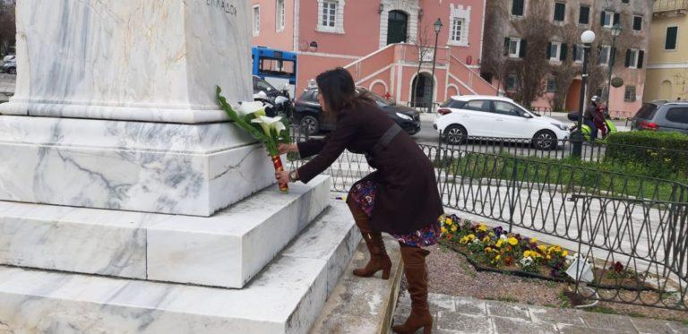 25η Μαρτίου / Το μήνυμα της Δημάρχου Μερόπης Υδραίου  – Κατέθεσε στεφάνι στο Ηρώο και στο άγαλμα Καποδίστρια (photos)
