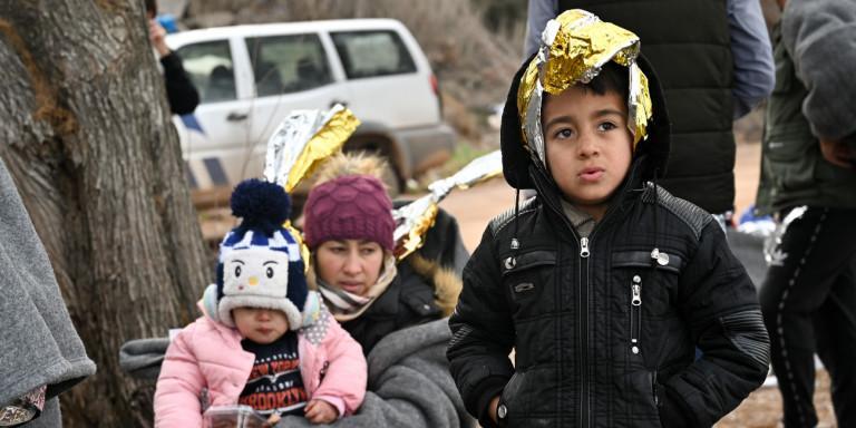 Μεταναστευτικό: Επικοινωνία Μητσοτάκη – Φον ντερ Λάιεν για τα ασυνόδευτα παιδιά