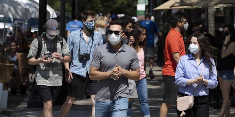 Κορωνοϊός: Ανησυχία στον κόσμο, νέα μέτρα και αγωνία για τη διασπορά του ιού στην Ελλάδα