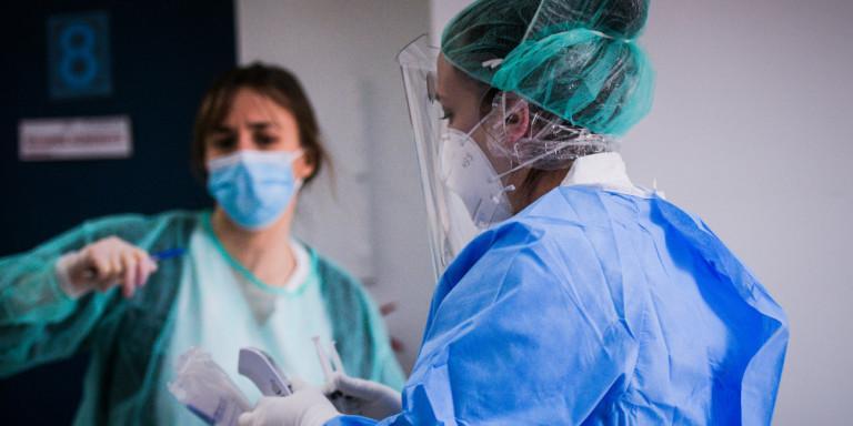 Κορωνοϊός: Σε σοβαρή κατάσταση 42χρονη στην Κρήτη -Στους 11 οι νοσηλευόμενοι με Covid-19 στο νησί