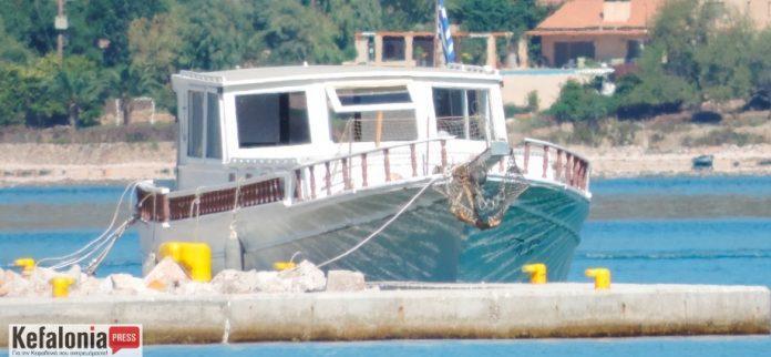 Κεφαλονιά: Αυτό είναι το σκάφος που μετέφερε του 30 μετανάστες