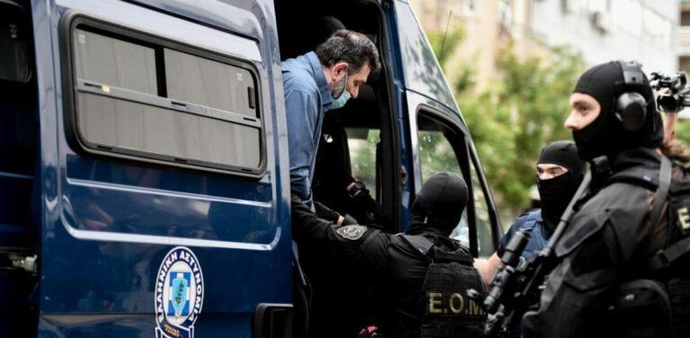 Γιάννης Λαγός: Εφτασε στην Ελλάδα για να εκτίσει την ποινή του στη φυλακή