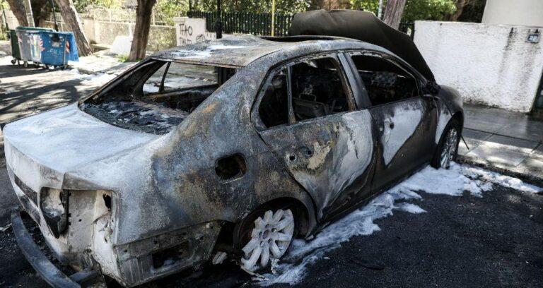 Κέρκυρα: Κάηκε ολοσχερώς αυτοκίνητο στη Στρογγυλή