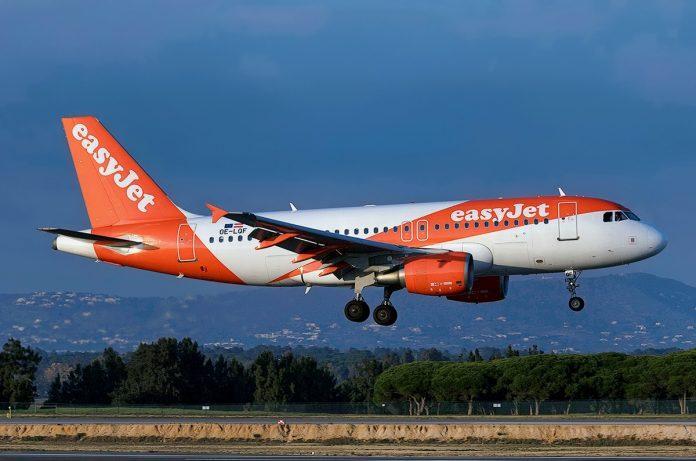 Αεροπλάνο της EasyJet “κτυπήθηκε» από πουλί στο αεροδρόμιο της Κεφαλονιάς