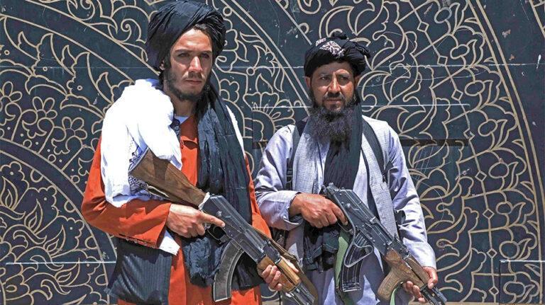 Αφγανιστάν: Έπεσε χωρίς αντίσταση και η Καμπούλ – Ομαλά η μετάβαση της εξουσίας στους Ταλιμπάν