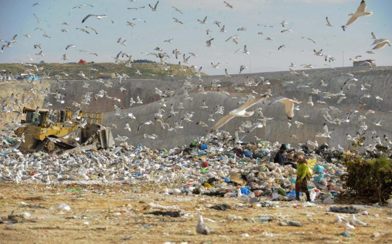 Από την 1η Ιανουαρίου οι Δήμοι θα πληρώνουν για τα σκουπίδια που δεν ανακυκλώνονται