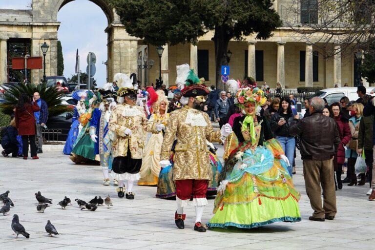 Το Λύκειο Ελληνίδων ξανάφερε το Κερκυραϊκό Καρναβάλι μετά από δύο χρόνια πανδημίας (φωτορεπορταζ)