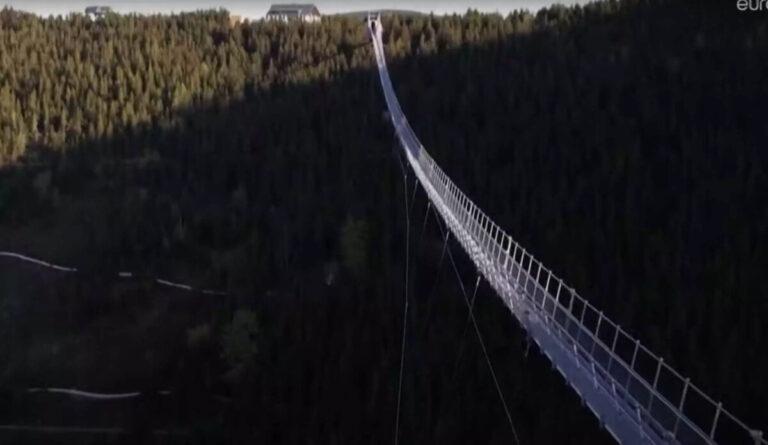 Ολοκληρώθηκε η Sky Bridge 721 μεγαλύτερη κρεμαστή πεζογέφυρα στον κόσμο