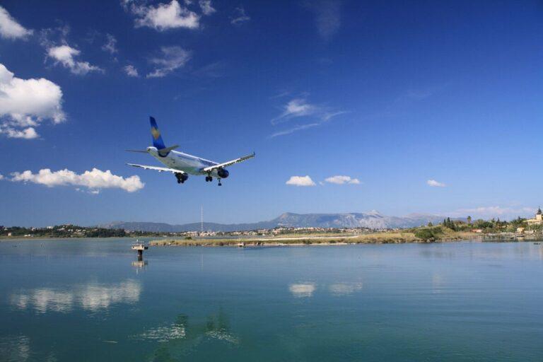 Η κακοκαιρία έχει αναγκάσει μέχρι στιγμής 7 πτήσεις να μη μπορέσουν να προσγειωθούν στην Κέρκυρα!