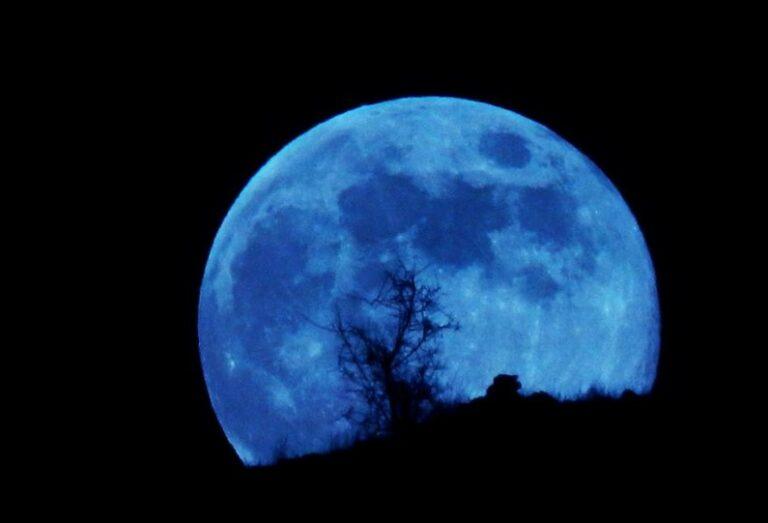 Απόψε μπλε Υπερπανσέληνος, το μεγαλύτερο και φωτεινότερο φεγγάρι του 2023