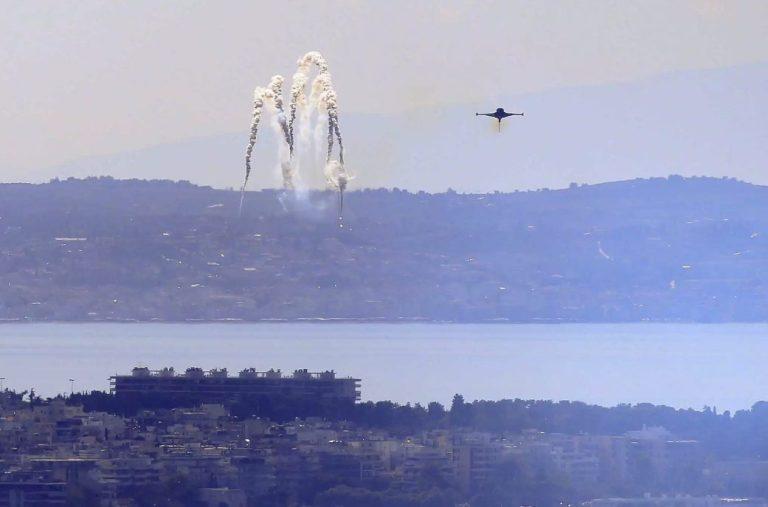 Θεσσαλονίκη: Ολόκληρη η αεροπορική επίδειξη του F16 της Ομάδας «Zeus»