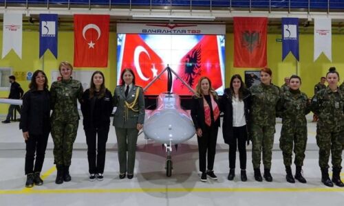Τα Τουρκικά Bayraktar πετούν στην Αλβανία