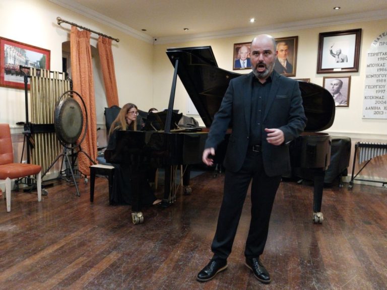 Ωδείο Κερκύρας: Εντυπωσίασαν Σωτήρης Τριάντης και Μαρία Καλουτσάκη στο ρεσιτάλ για φωνή και πιάνο